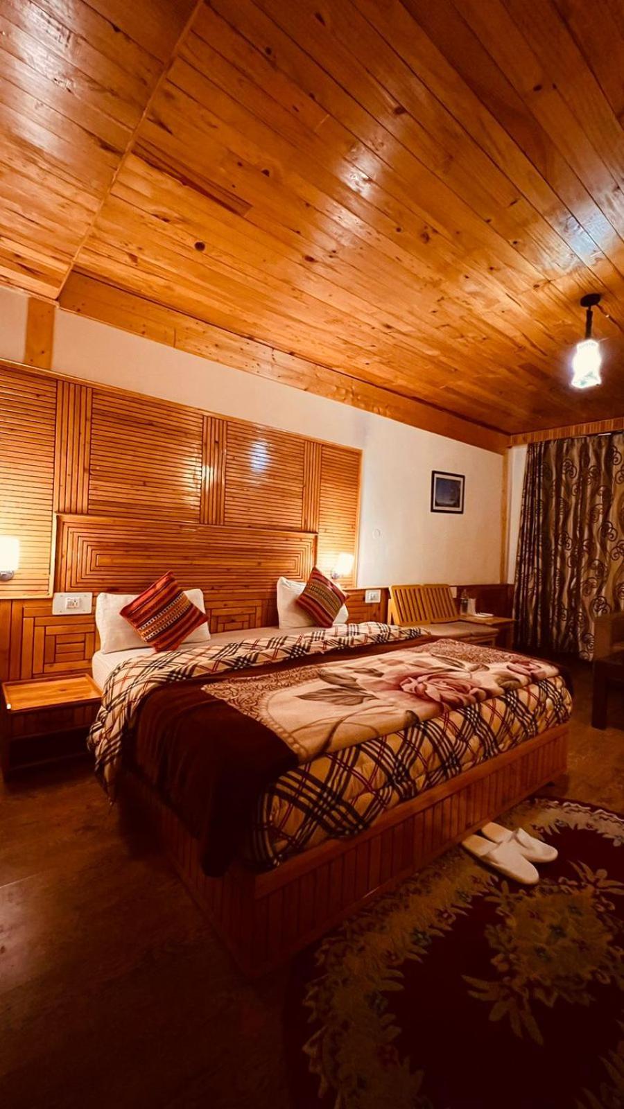 Vyas Vatika Hotel Manali  Exterior photo